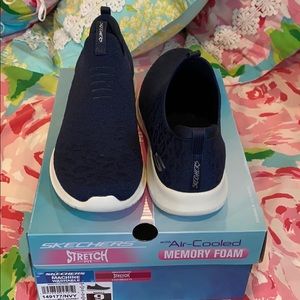 Skechers women’s shoes. Never worn.